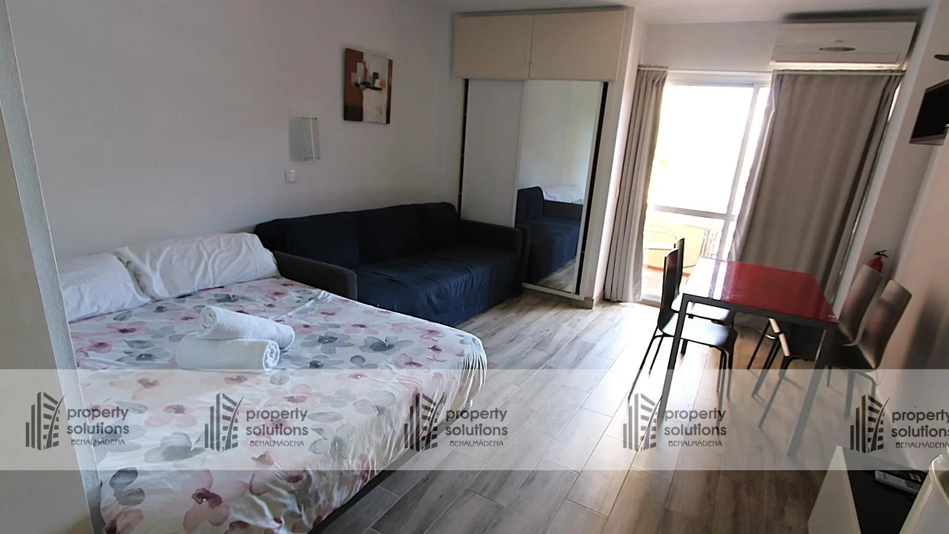 237 Minerva Apartamentos - PISCINA ABIERTA - EXCELENTE CONEXIÓN WIFI Málaga España